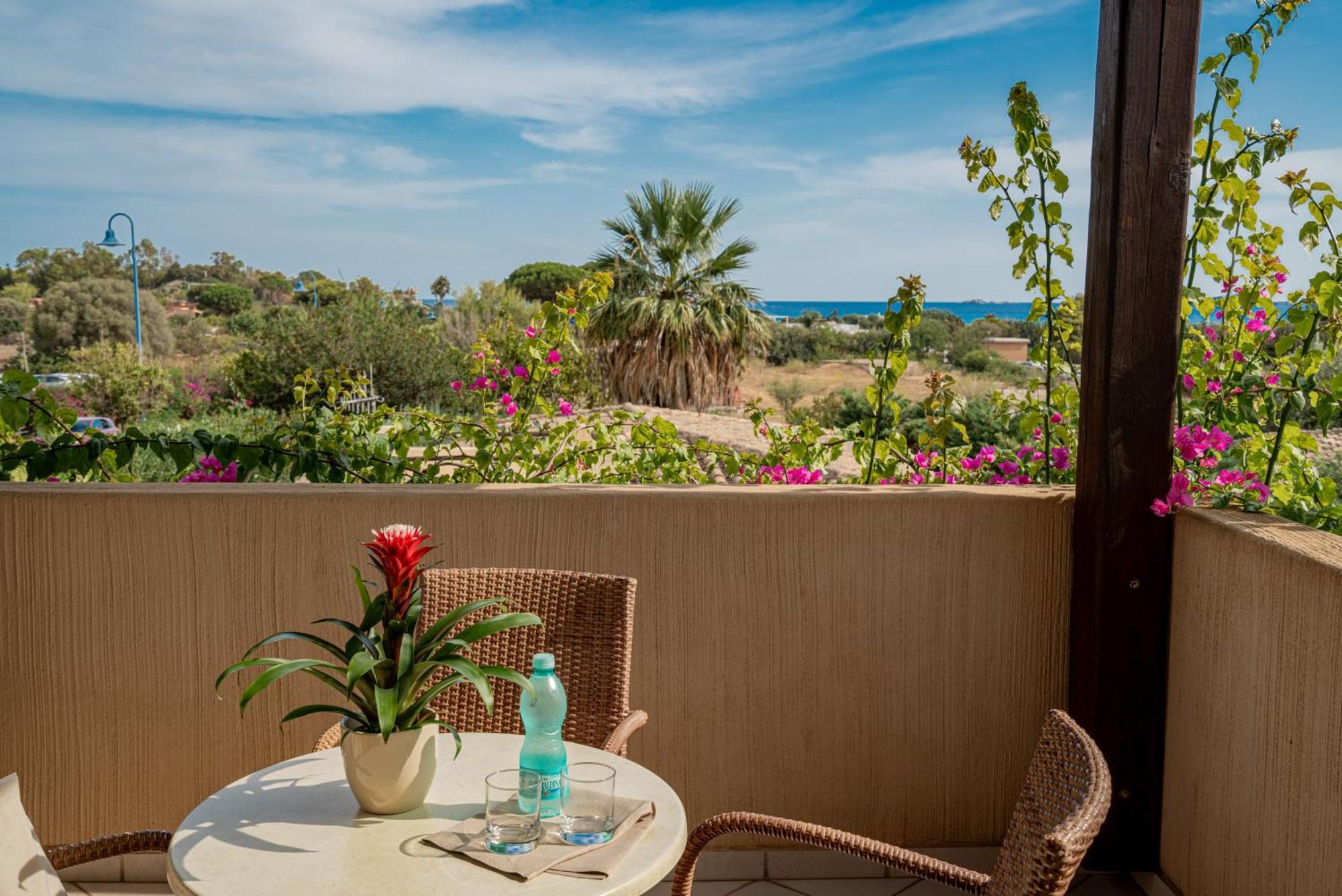 Hotel Mariposas Villasimius Eksteriør billede